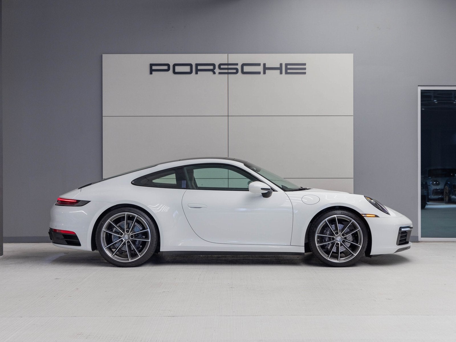 2024 Porsche 911 911 Carrera (MY24)