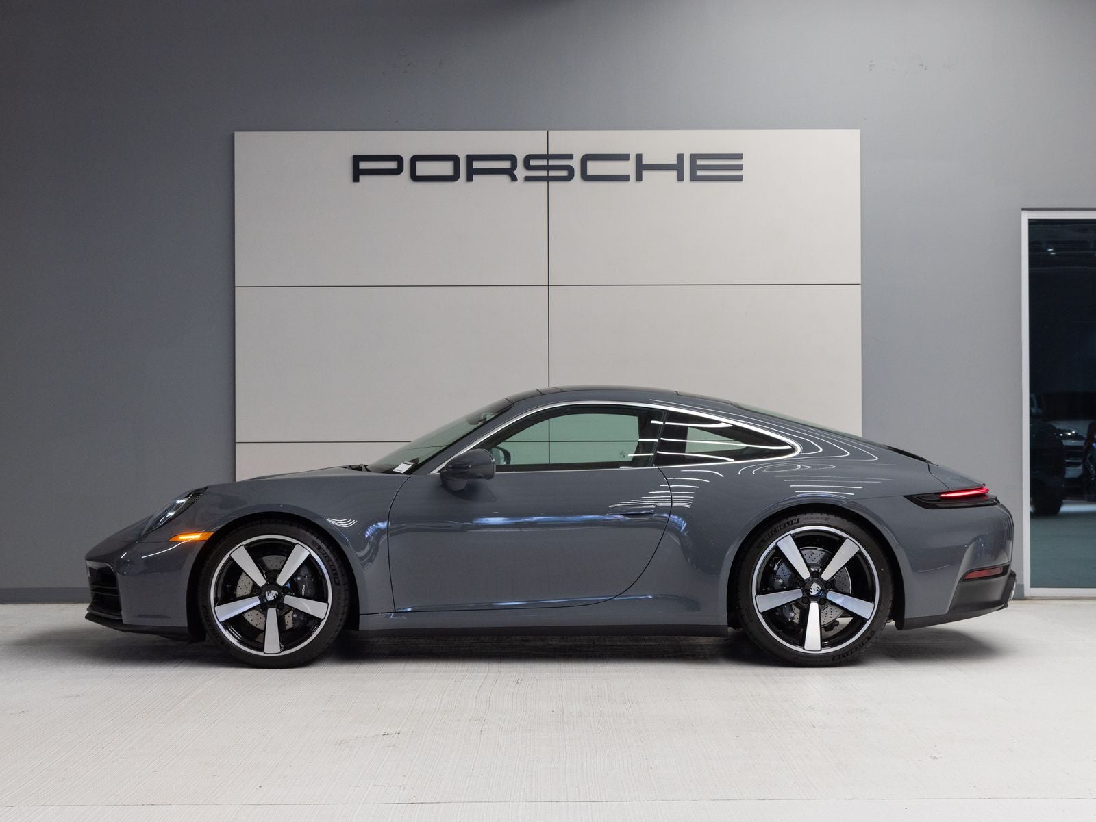 2026 Porsche 911 Carrera