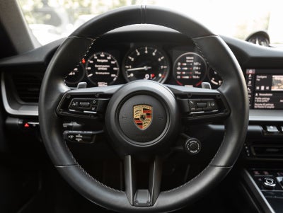 2020 Porsche 911 Carrera