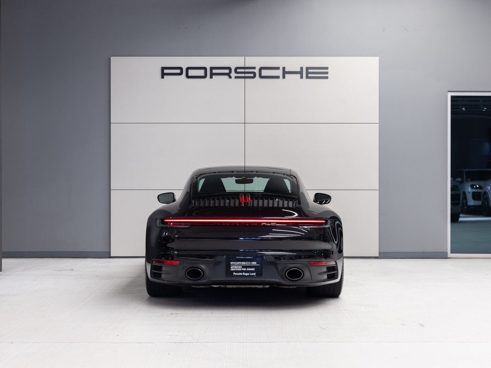 2020 Porsche 911 Carrera