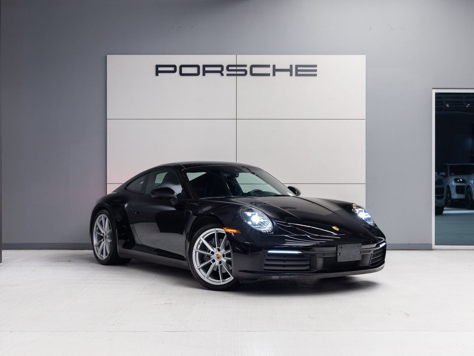 2020 Porsche 911 Carrera