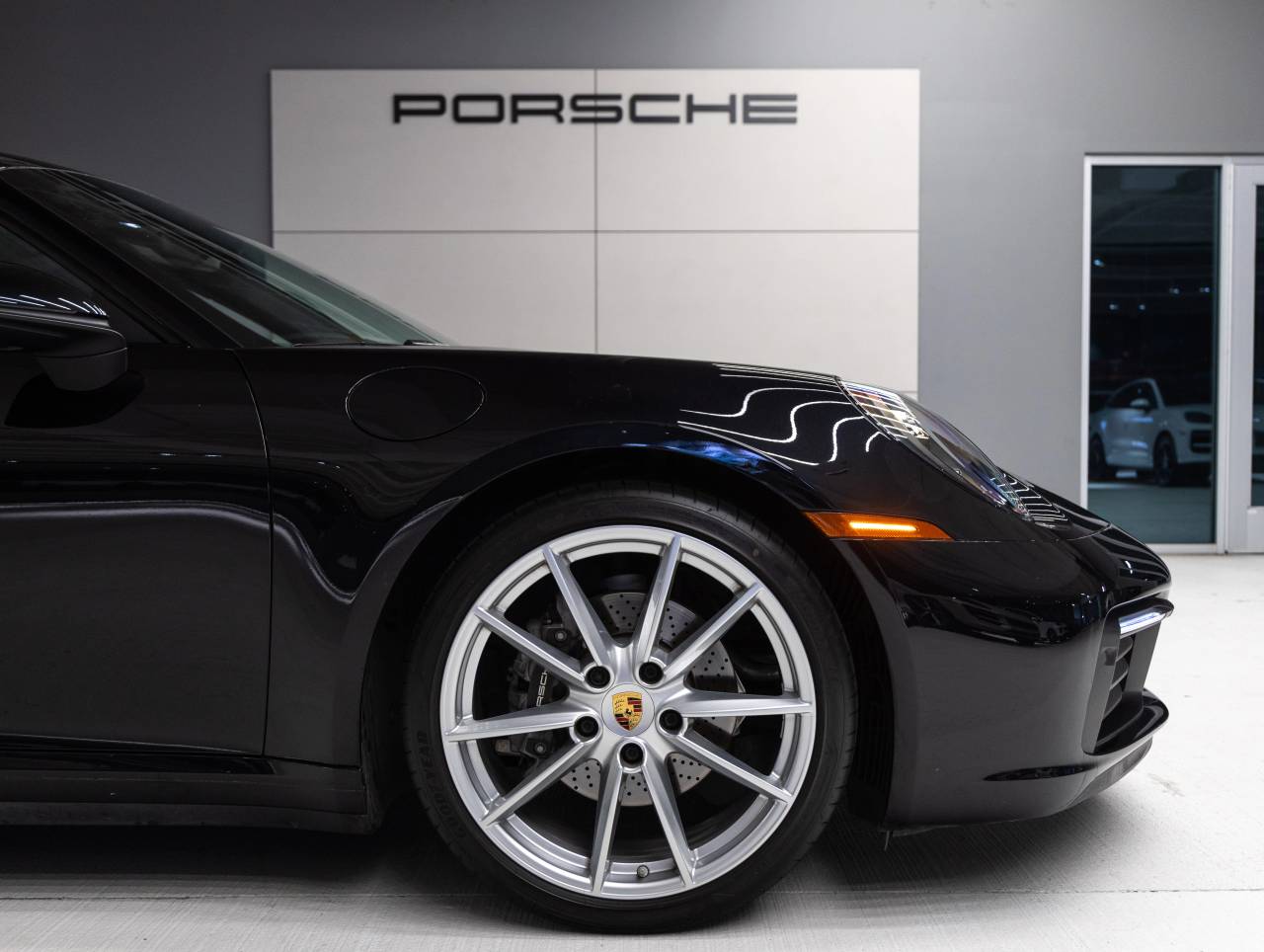 2020 Porsche 911 Carrera