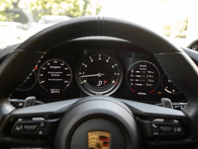 2020 Porsche 911 Carrera