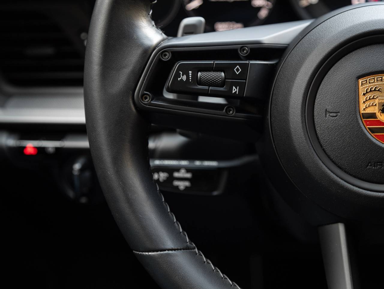 2020 Porsche 911 Carrera