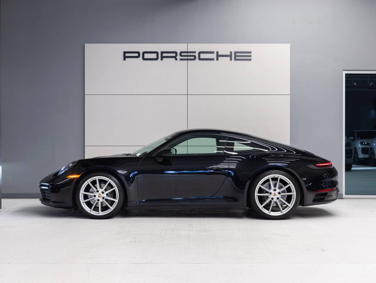 2020 Porsche 911 Carrera
