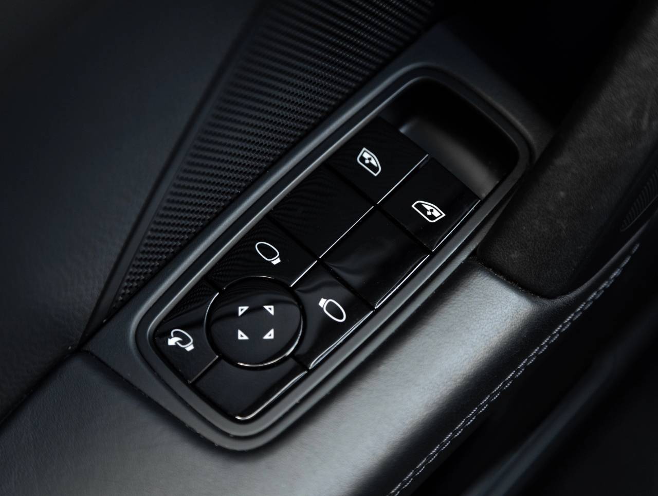 2020 Porsche 911 Carrera