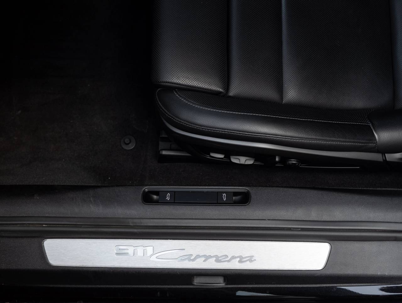 2020 Porsche 911 Carrera