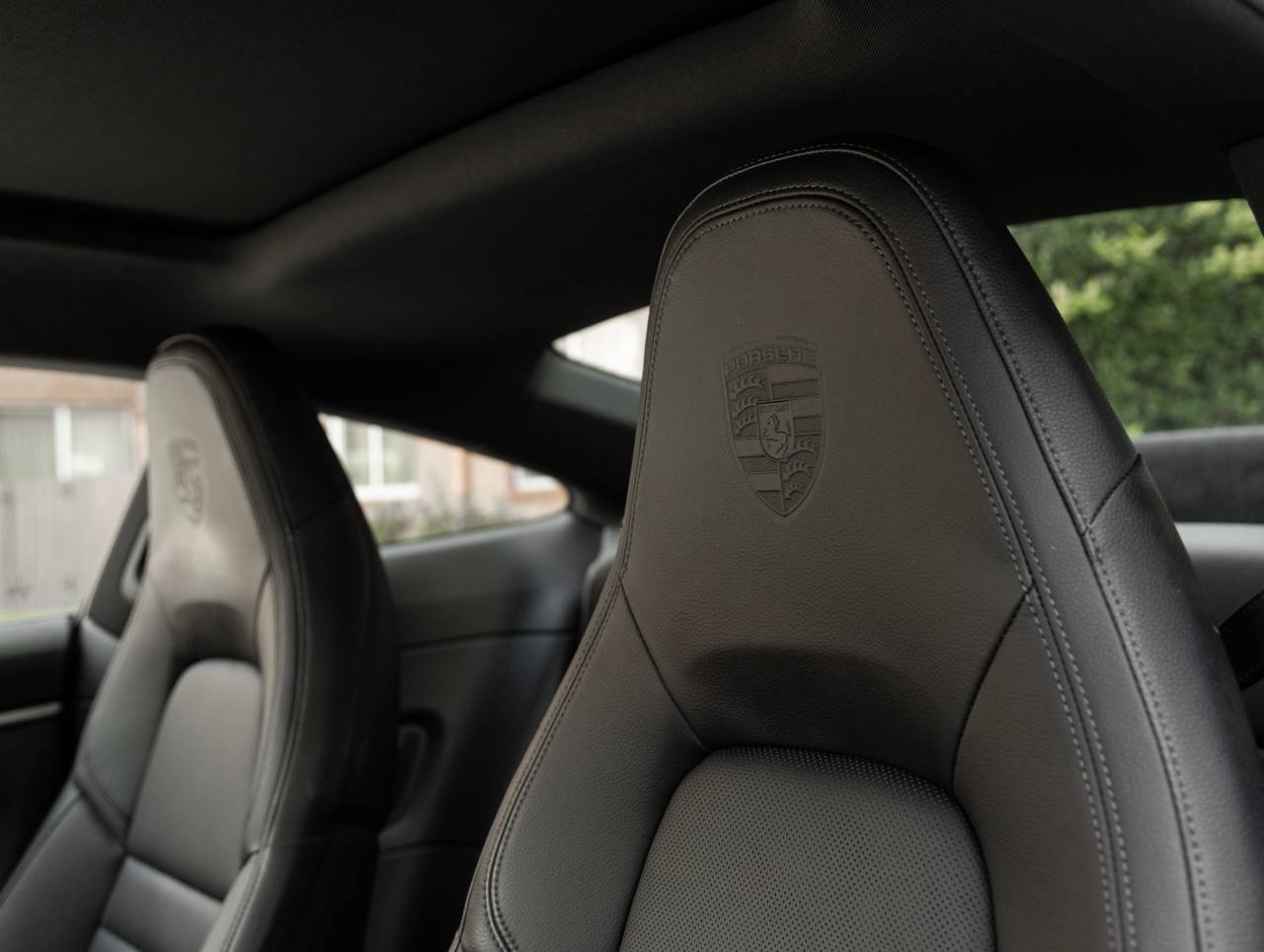 2020 Porsche 911 Carrera