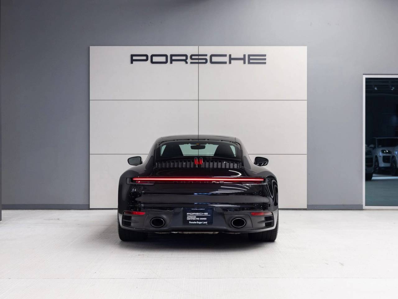 2020 Porsche 911 Carrera