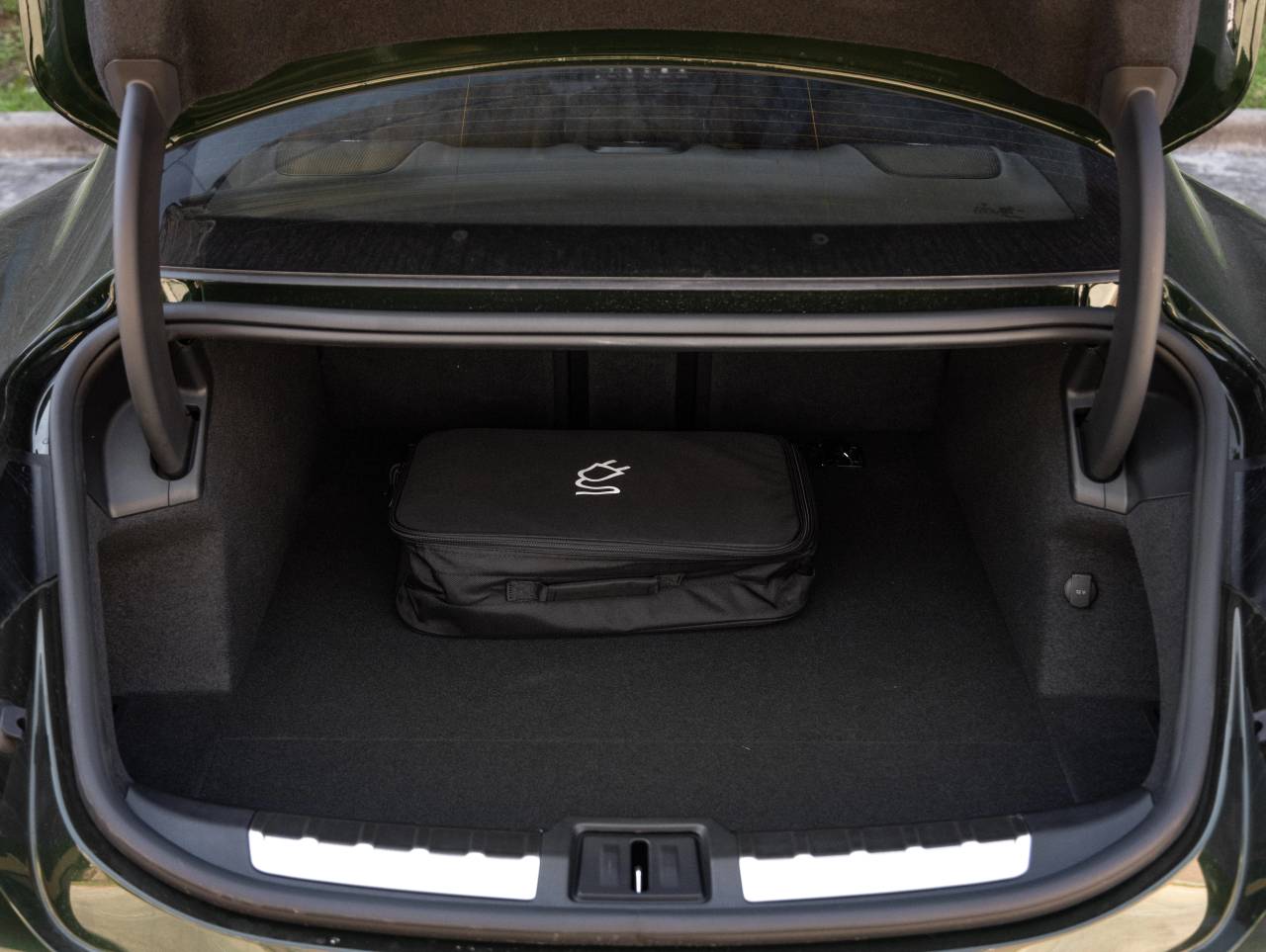 2026 Porsche Taycan RWD