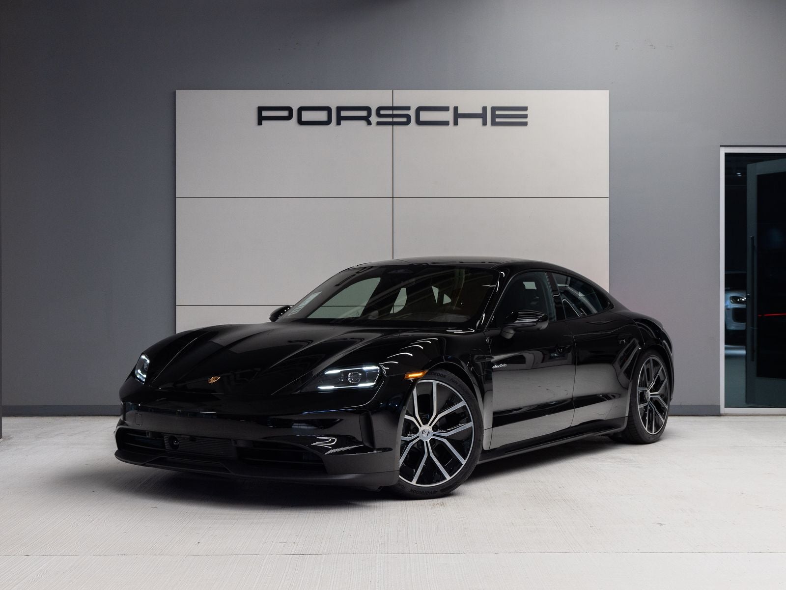 2026 Porsche Taycan Taycan