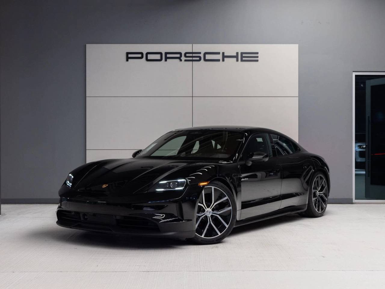 2026 Porsche Taycan Taycan