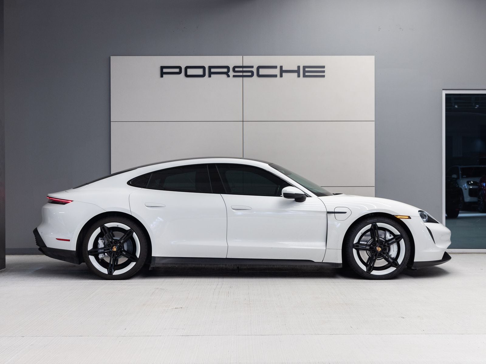 2021 Porsche Taycan RWD