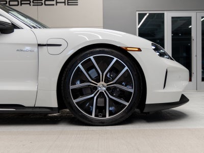 2025 Porsche Taycan Taycan