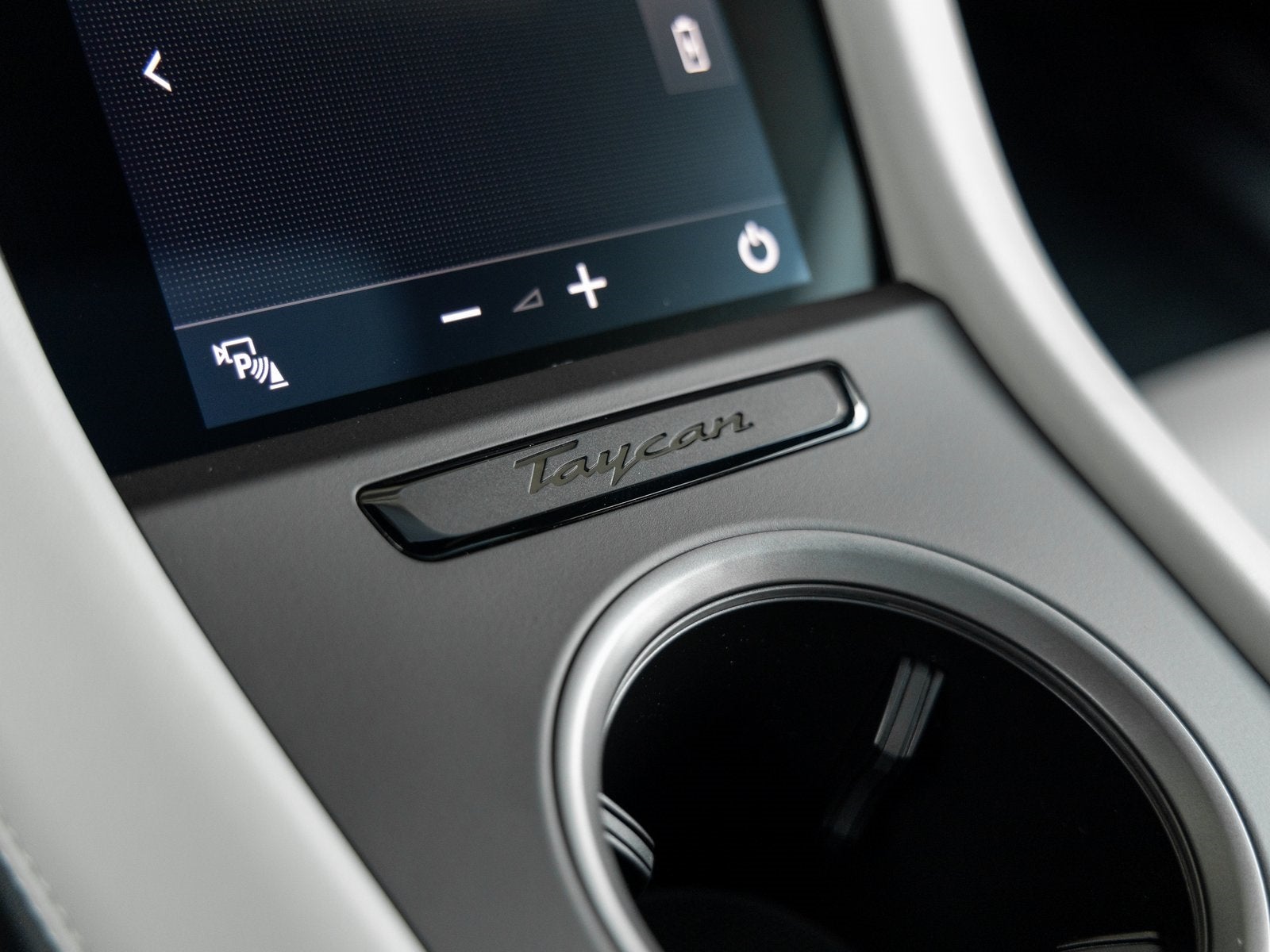 2025 Porsche Taycan Taycan