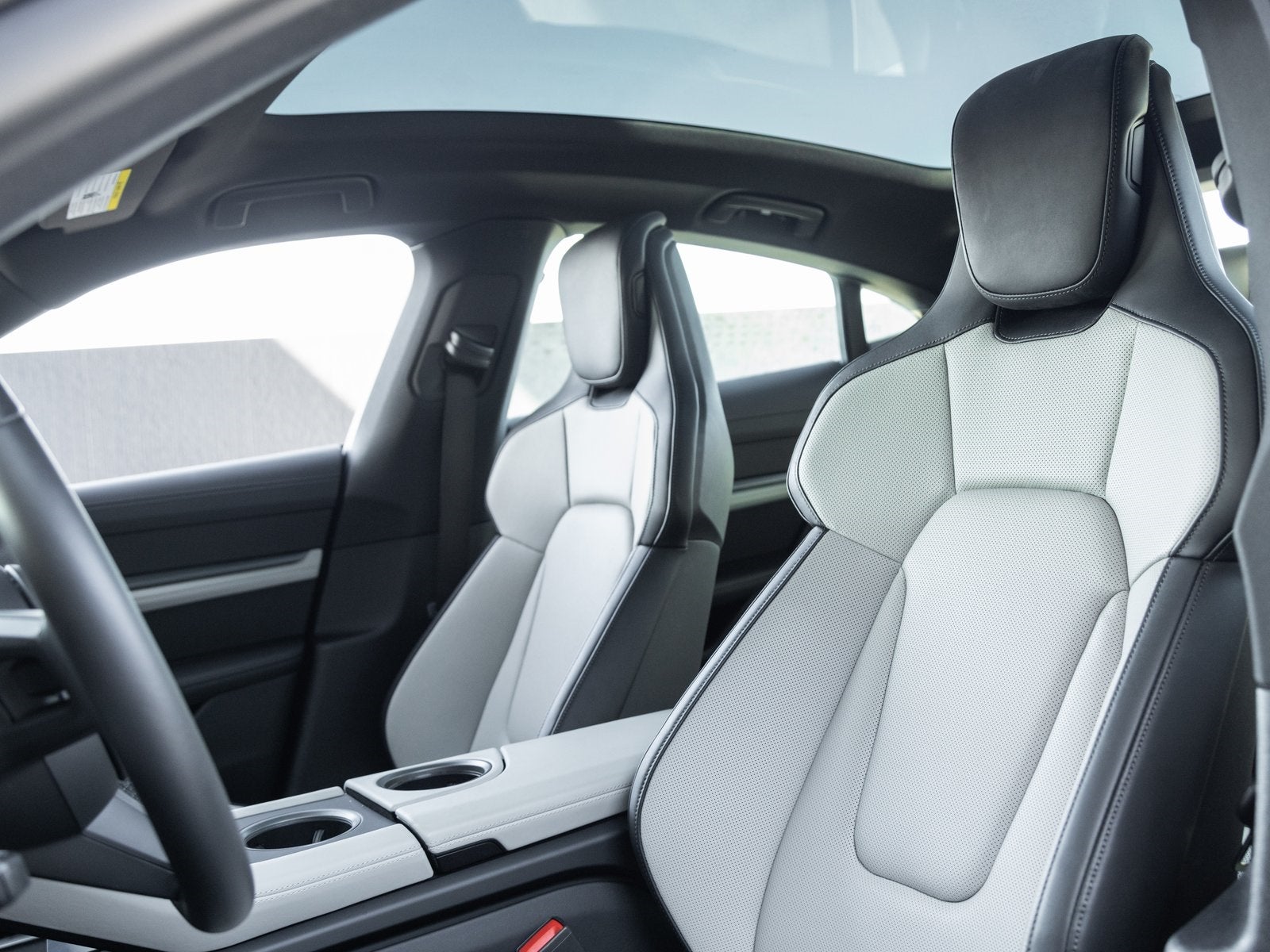 2025 Porsche Taycan Taycan