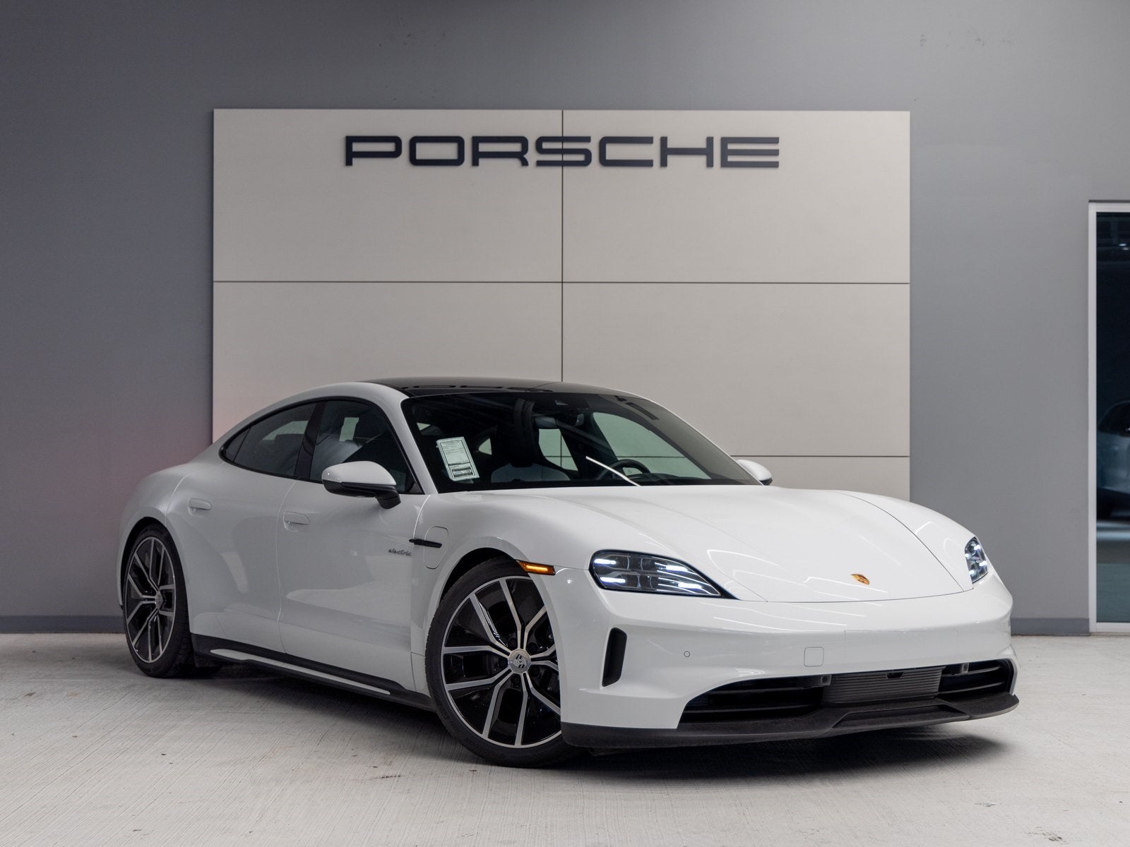 2025 Porsche Taycan Taycan