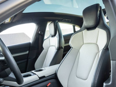 2025 Porsche Taycan Taycan