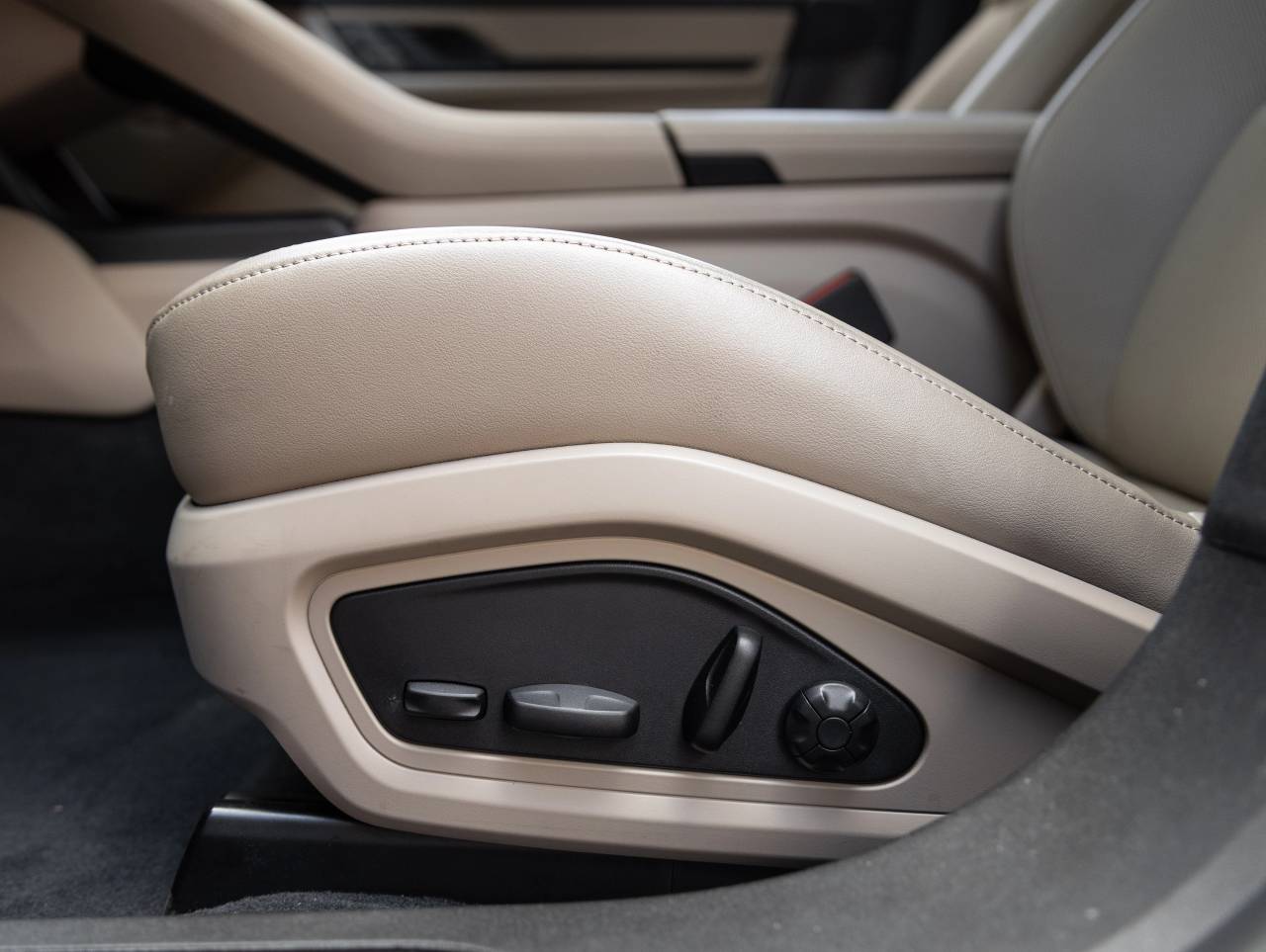 2023 Porsche Taycan Taycan (MY23)