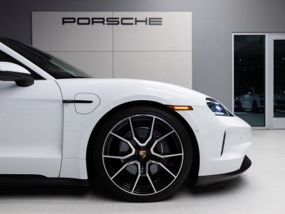2025 Porsche Taycan RWD