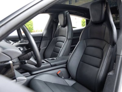 2025 Porsche Taycan RWD
