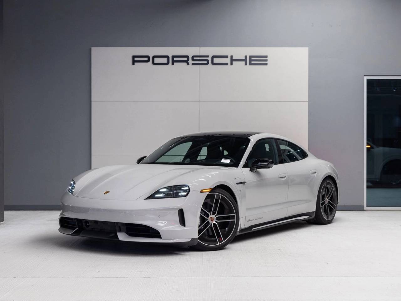 2026 Porsche Taycan 4 Black Edition