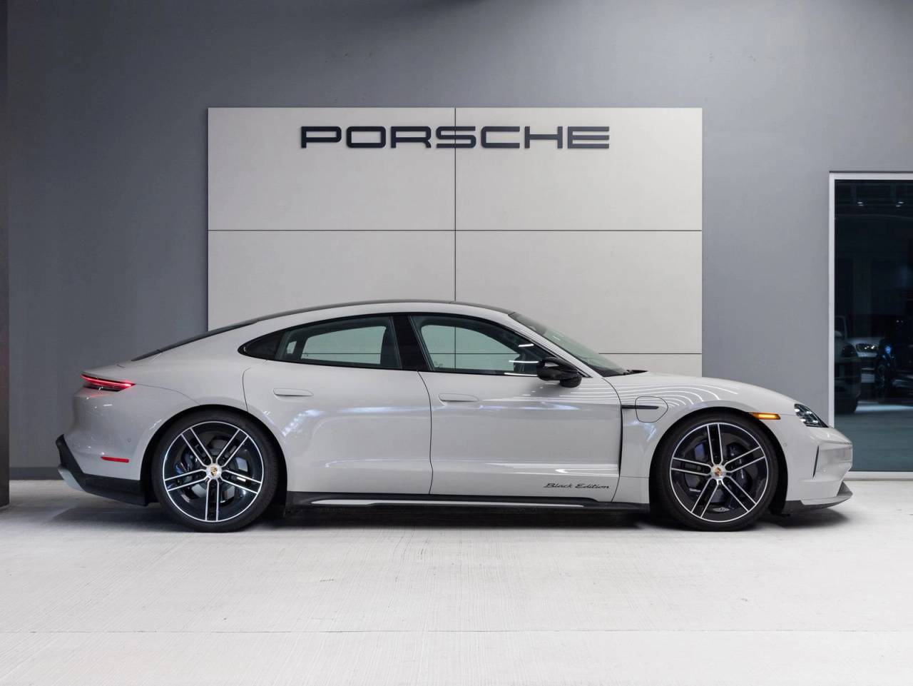 2026 Porsche Taycan 4 Black Edition
