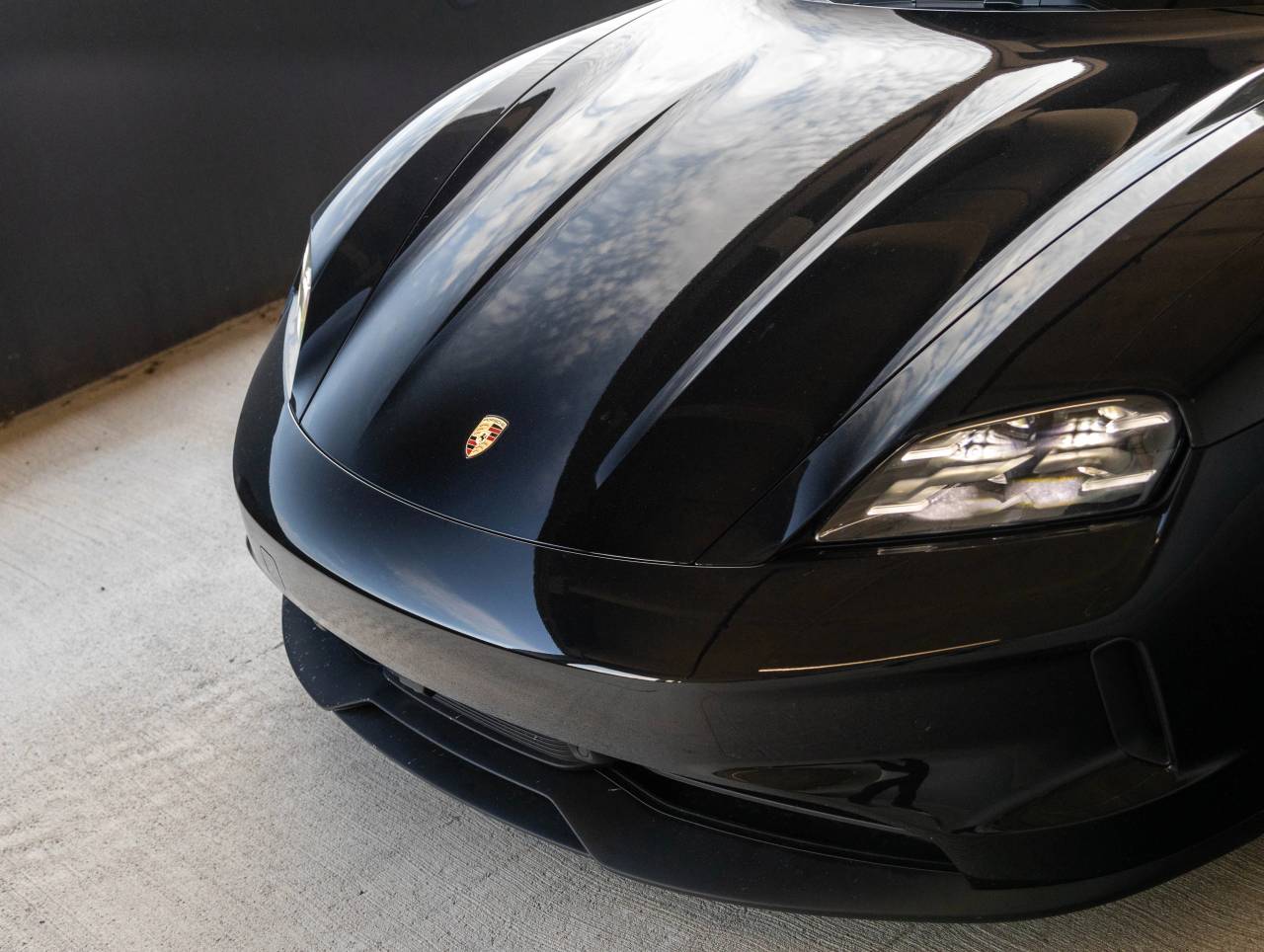 2025 Porsche Taycan Taycan 4