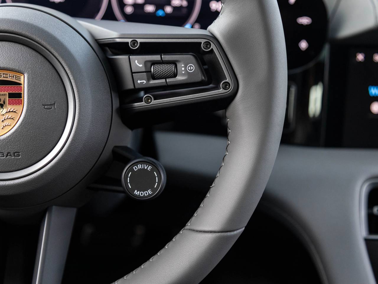 2025 Porsche Taycan Taycan 4