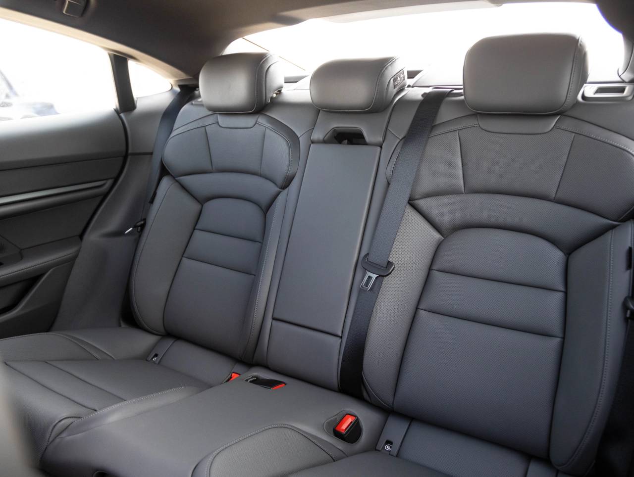 2025 Porsche Taycan Taycan 4