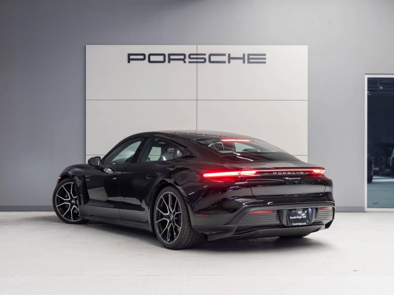 2025 Porsche Taycan Taycan 4