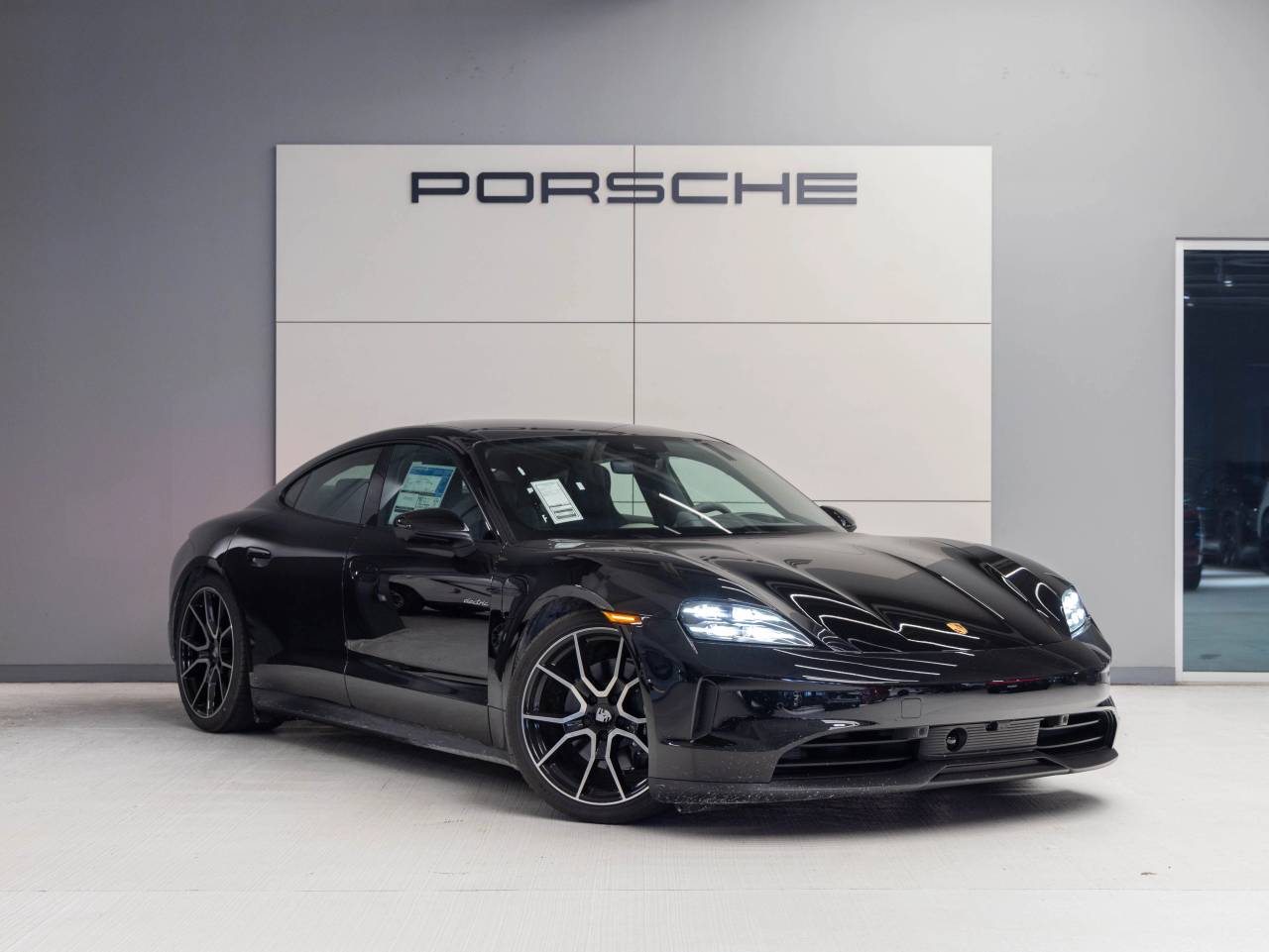 2025 Porsche Taycan Taycan 4