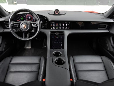 2025 Porsche Taycan RWD