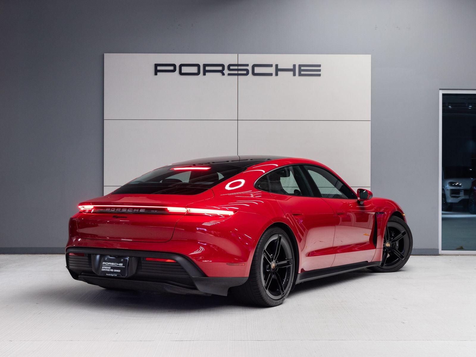 2025 Porsche Taycan RWD