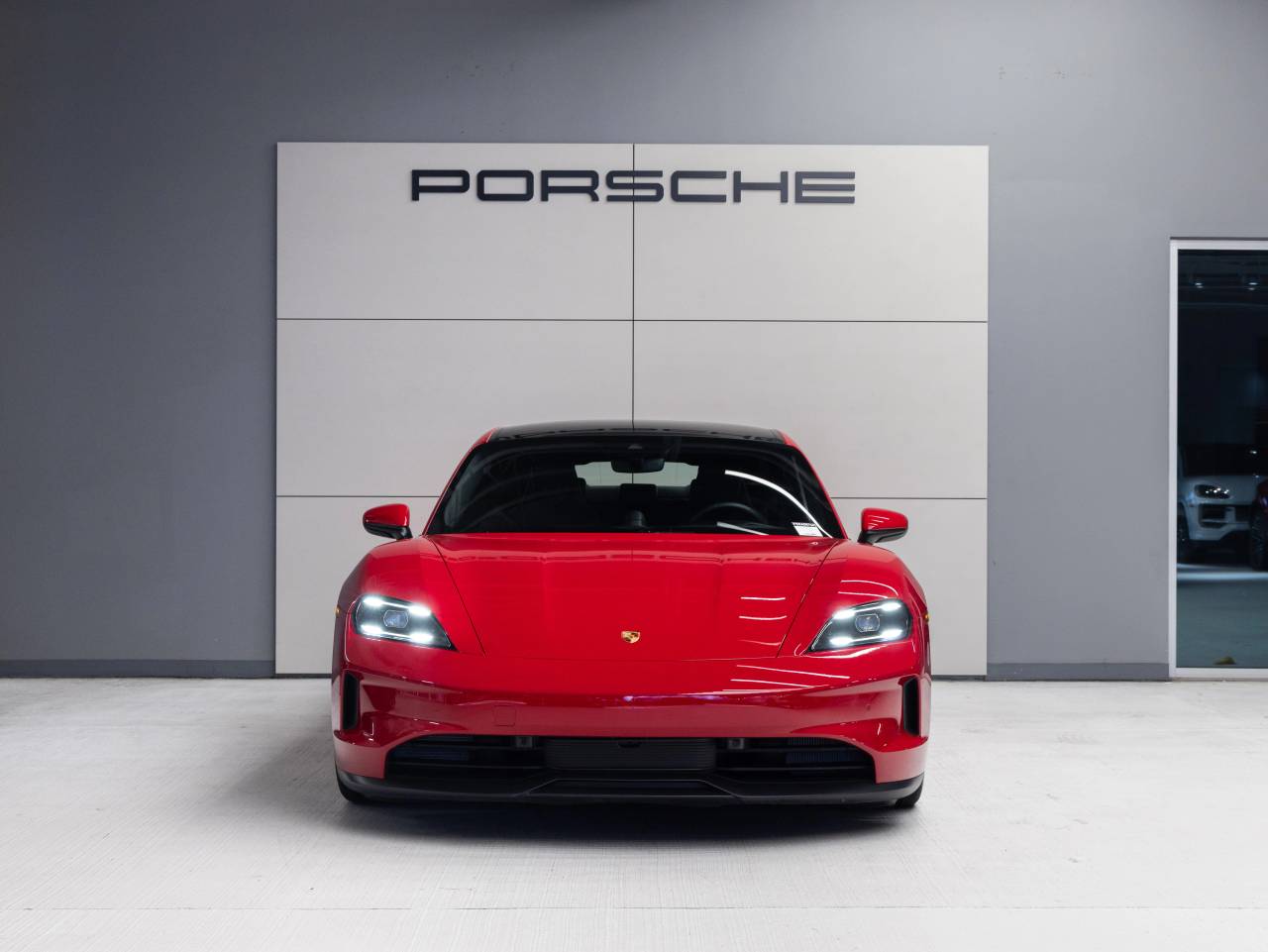 2025 Porsche Taycan RWD