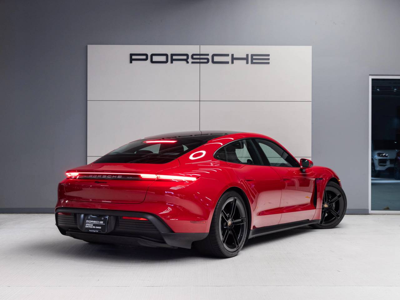2025 Porsche Taycan RWD