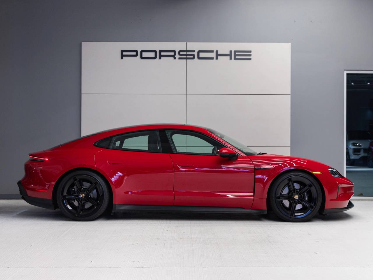2025 Porsche Taycan RWD