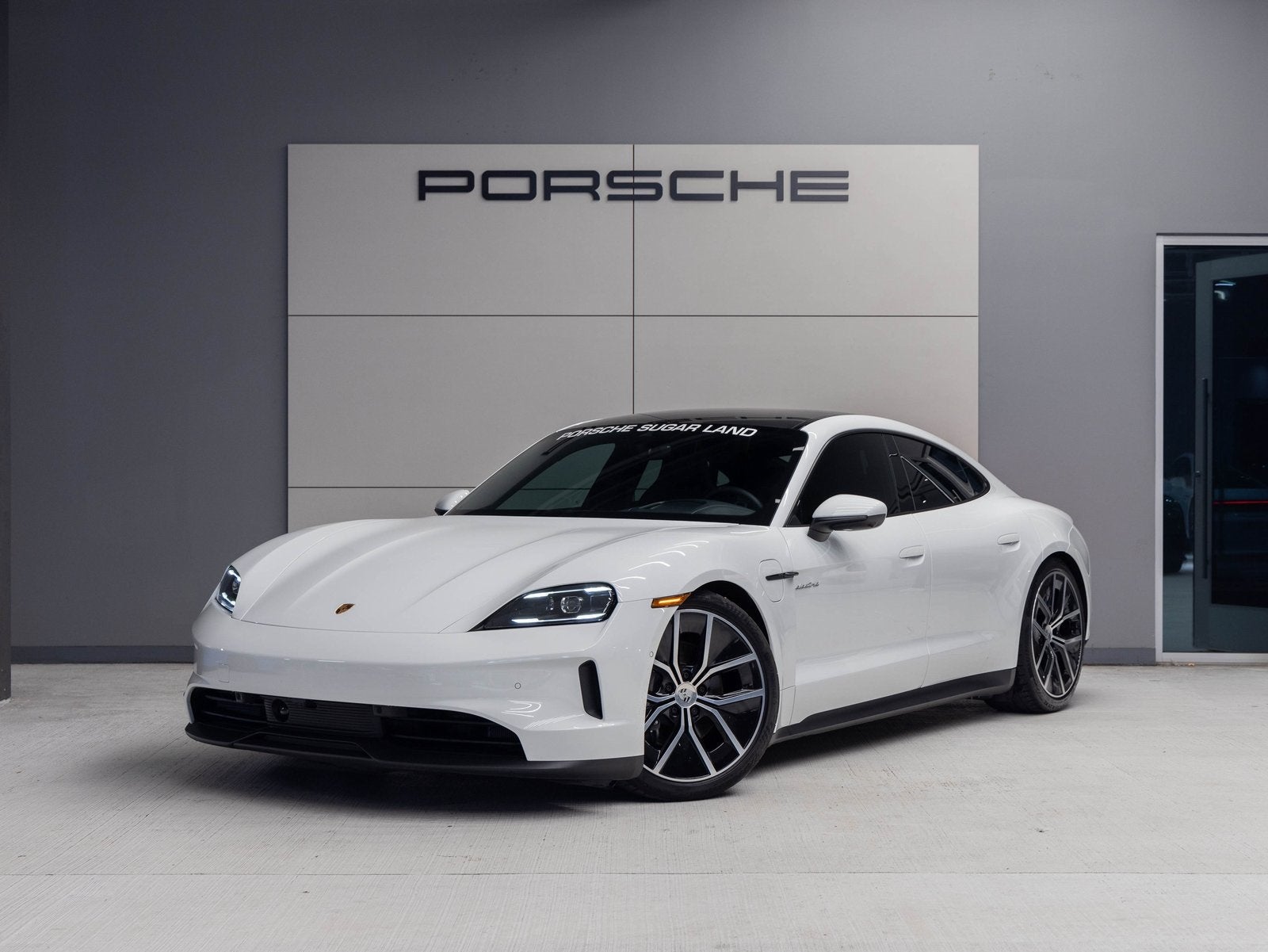 2025 Porsche Taycan Taycan 4