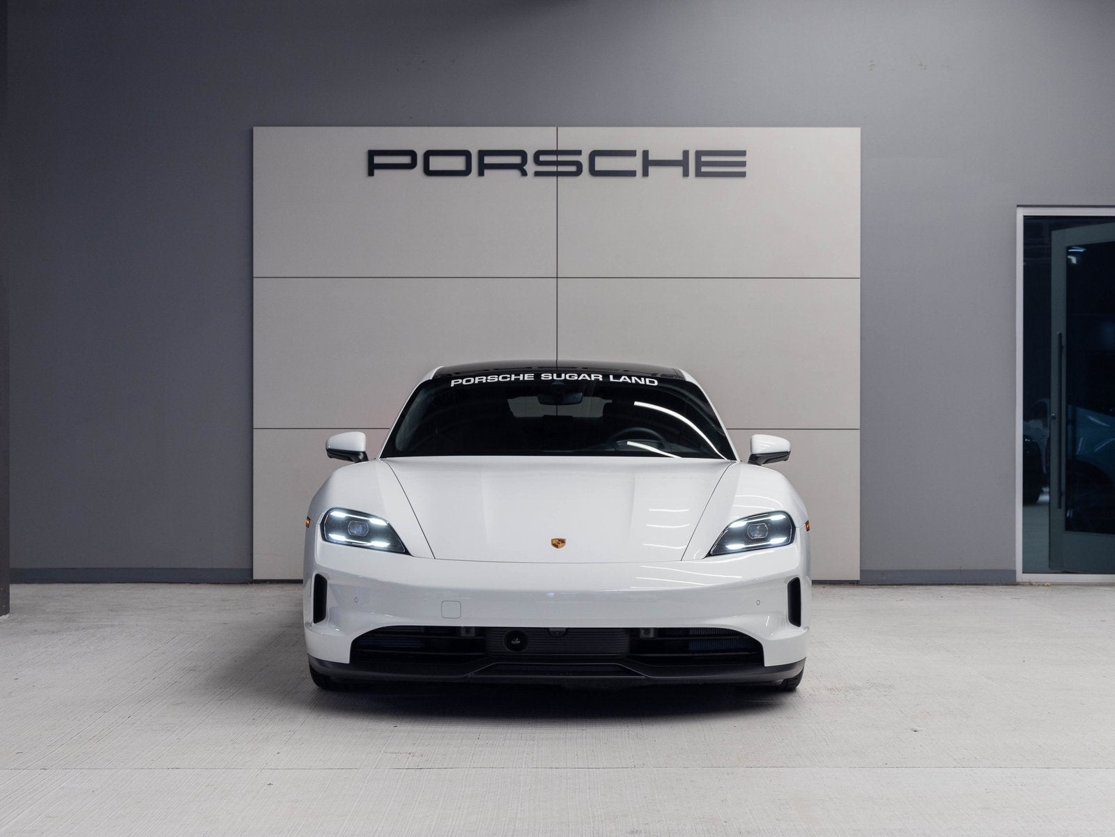 2025 Porsche Taycan Taycan 4