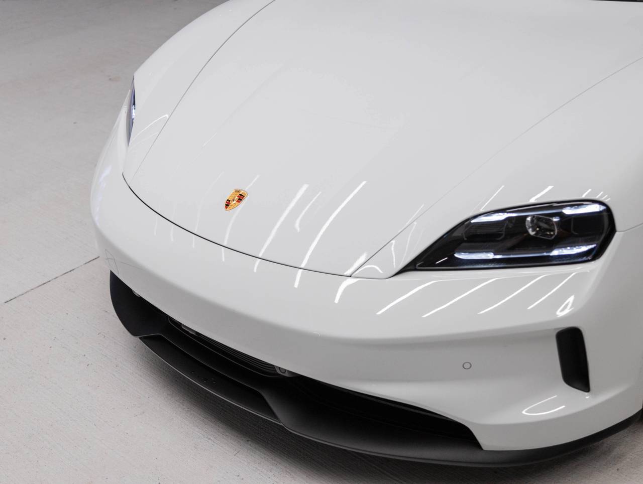 2025 Porsche Taycan Taycan 4