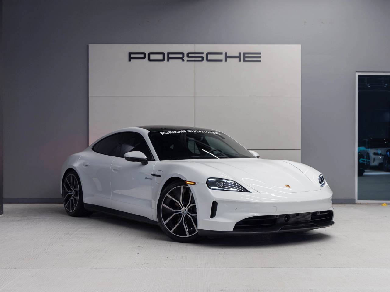 2025 Porsche Taycan Taycan 4