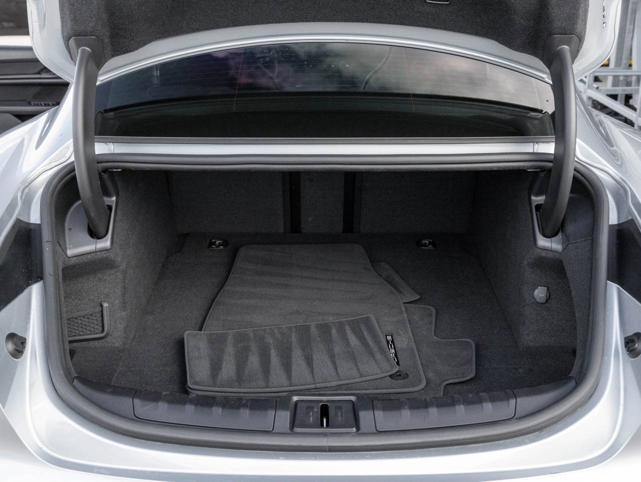 2023 Porsche Taycan Taycan (MY23)