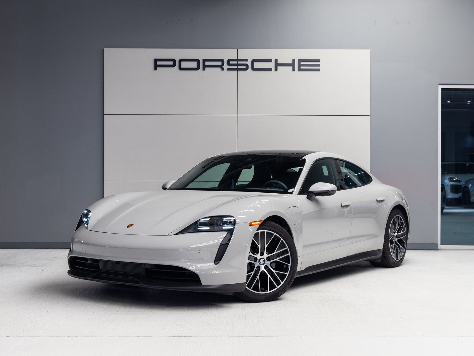 2024 Porsche Taycan RWD