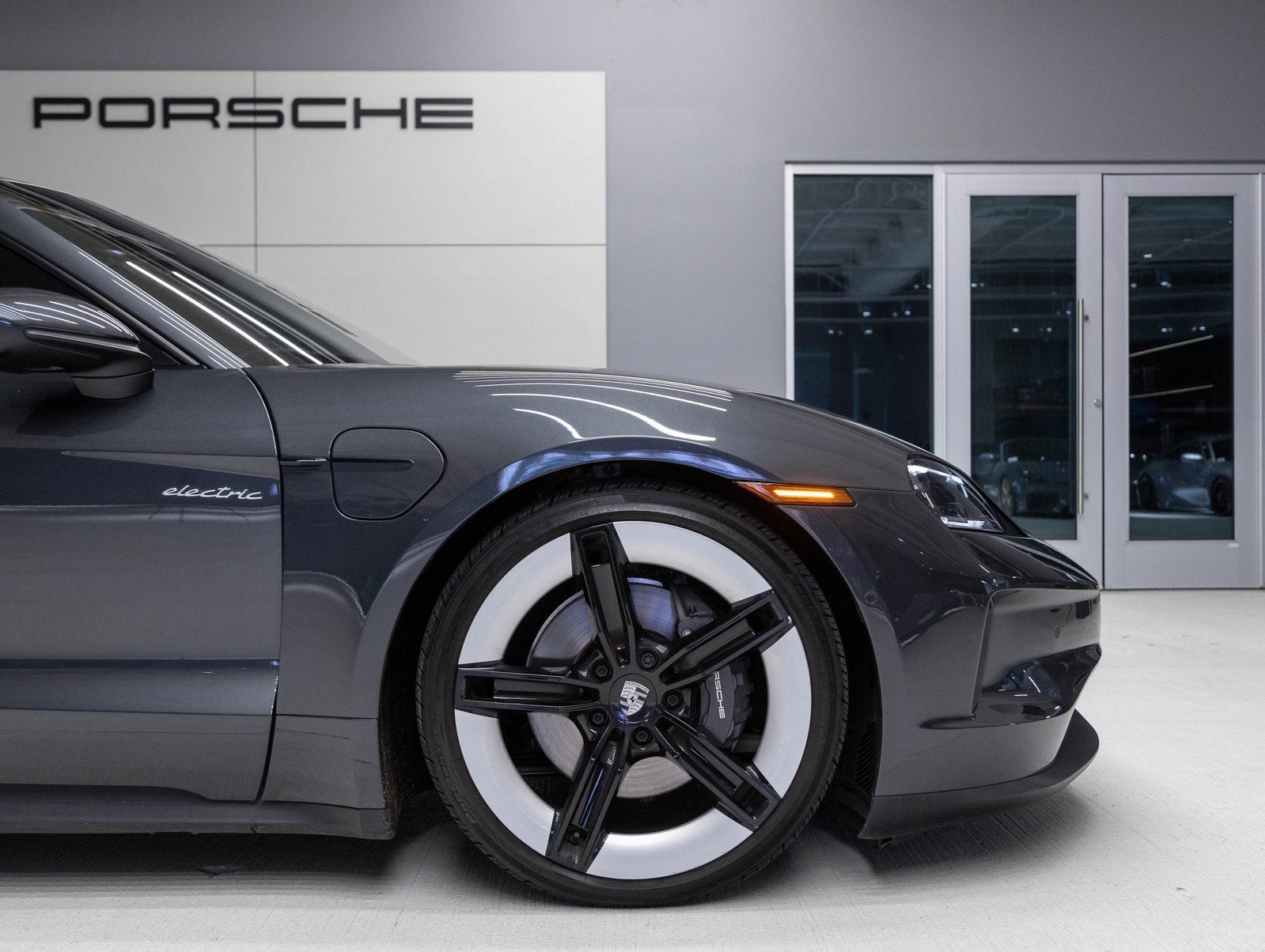 2025 Porsche Taycan Taycan