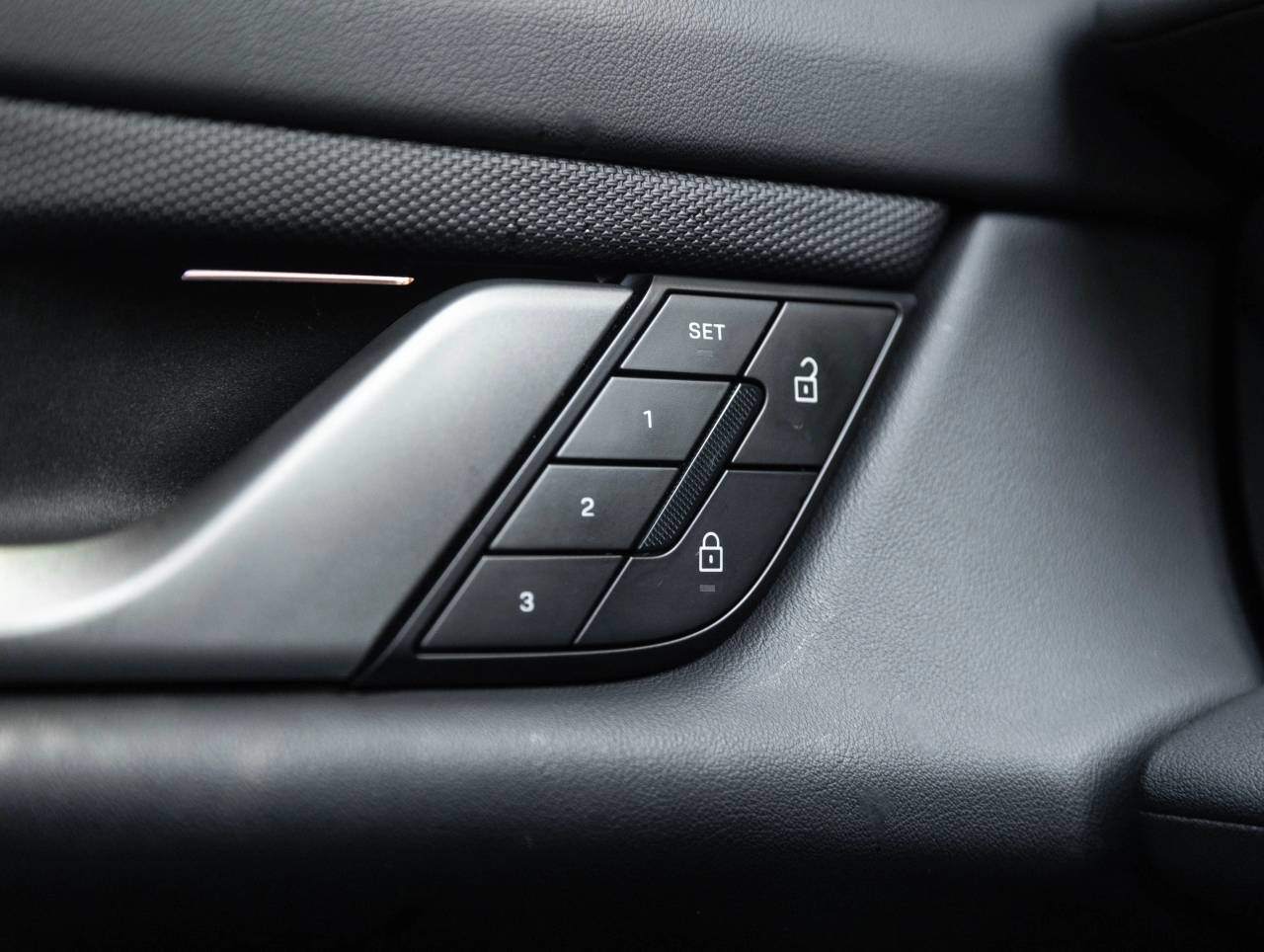 2025 Porsche Taycan Taycan