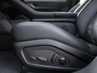 2025 Porsche Taycan Taycan