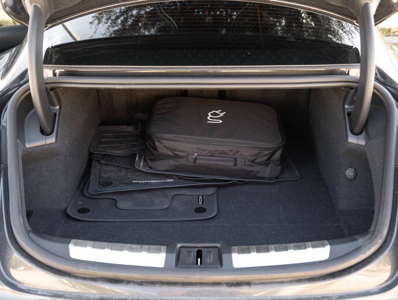 2025 Porsche Taycan Taycan