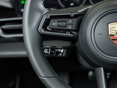 2025 Porsche Taycan Taycan 4