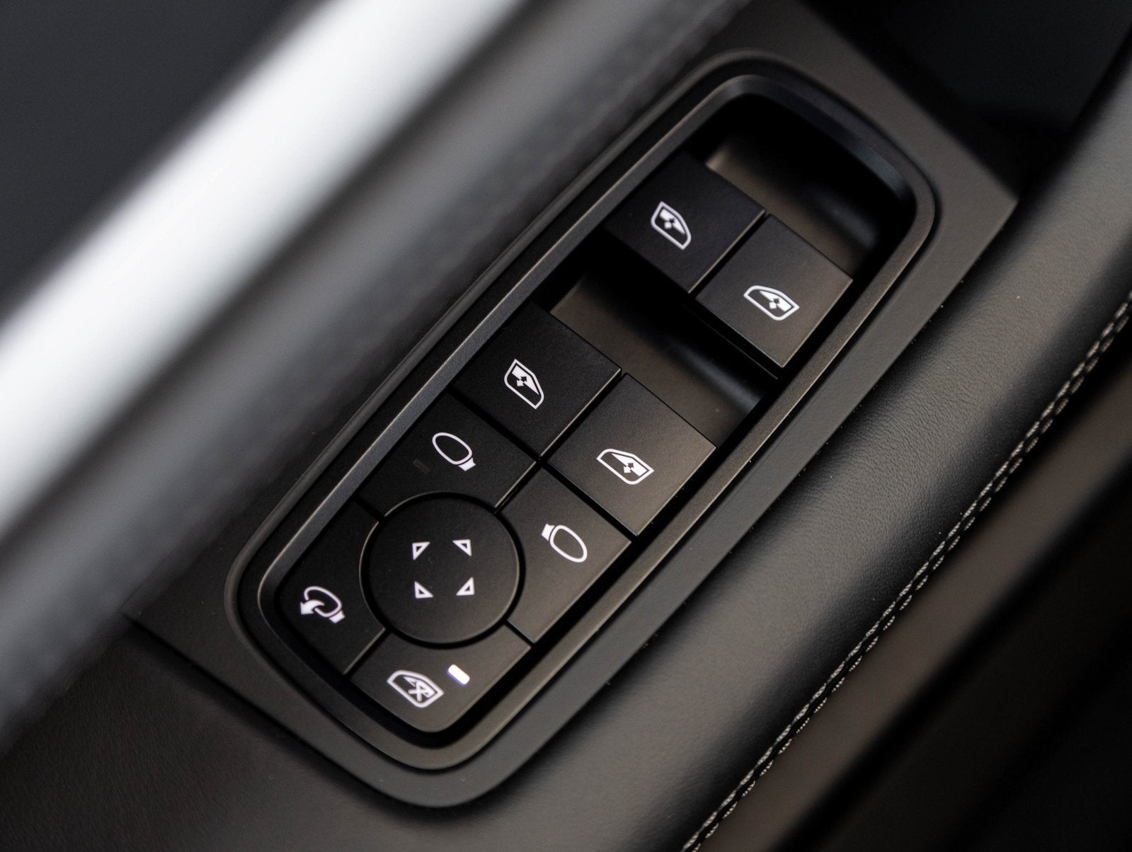 2025 Porsche Taycan Taycan 4