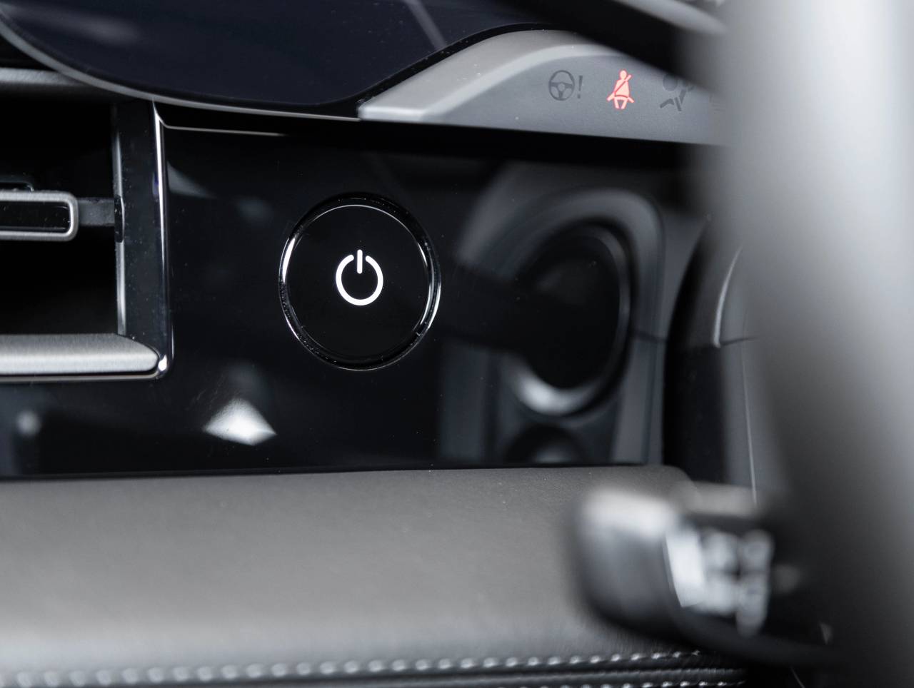 2025 Porsche Taycan Taycan 4